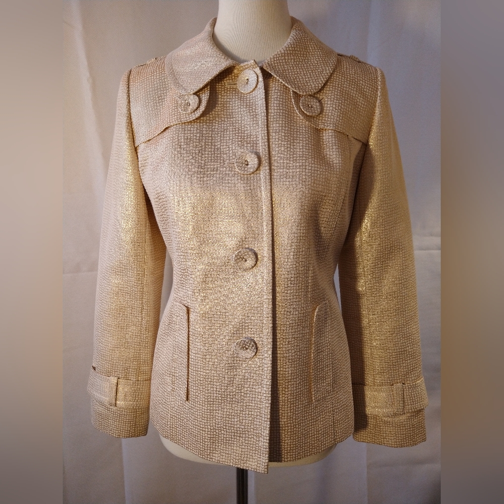 Halogen ivory with gold throughout button down jacket blazer sz S